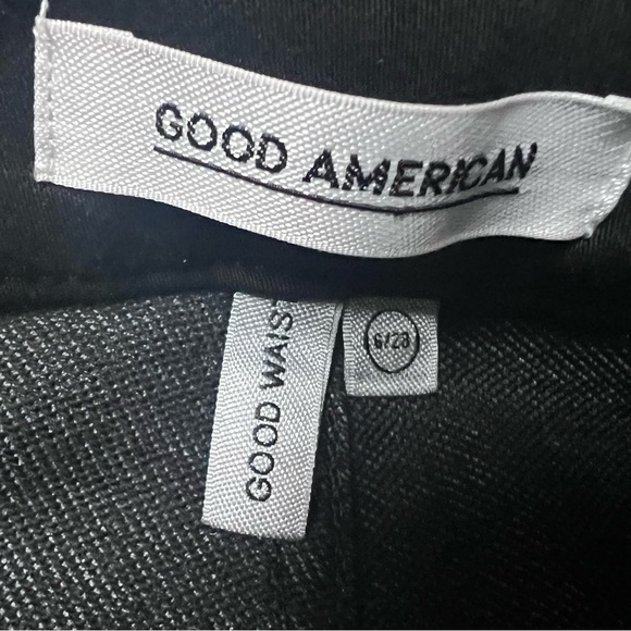 GOOD AMERICAN Moto Faux Leather Skinny Jeans - Picture 3 of 7